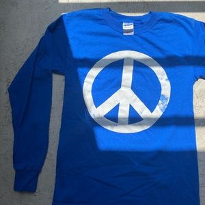 Peace sign screen print long sleeve shirt